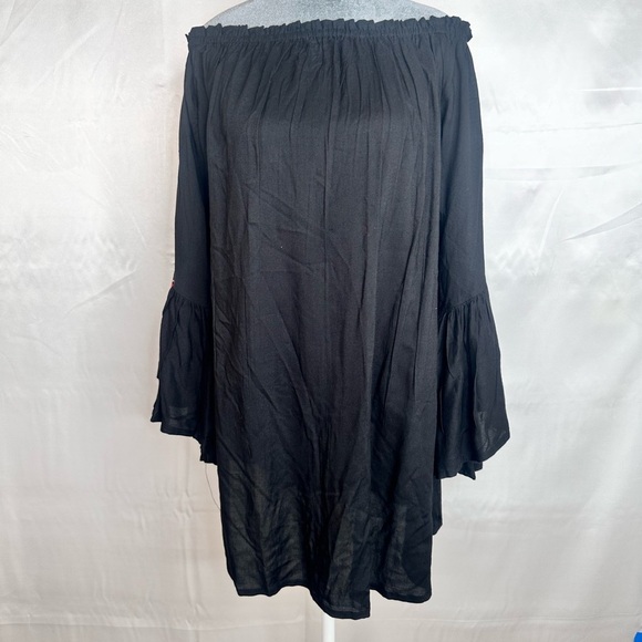 NWT Feathers Black Smocked Off the Shoulder Wide Embroidered Sleeve Dress Size L - Picture 6 of 11
